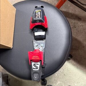 Salomon Quadrax 600 Red/Black Box